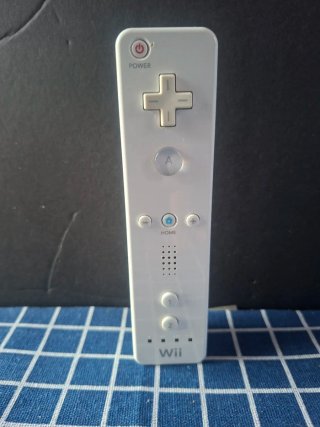 Wii ORIGINAL MANDO +PROTECTOR DE GOMA OFICIAL
