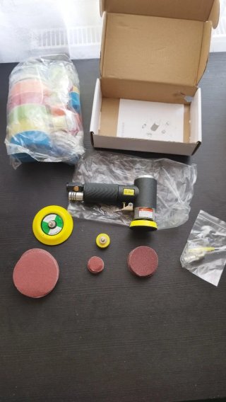 Mini lijadora neumática con accesorios