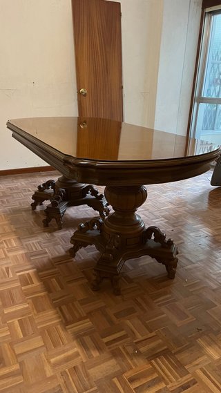 Mesa de madera maciza con cristal