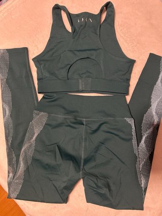 Conjunto Born Living Yoga Talla S Verde