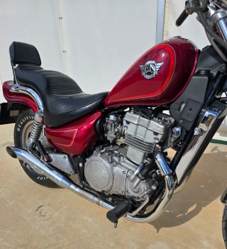 Kawasaki Vulcan 500 Roja