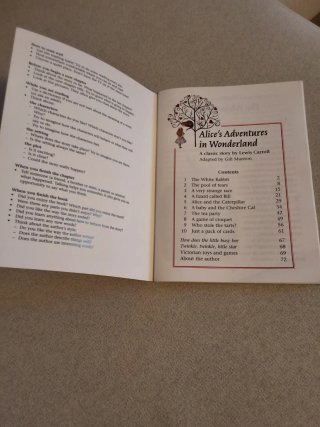 Libro Alice's Adventures in Wonderland