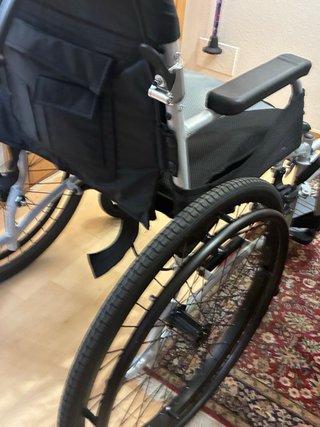 Silla de ruedas COMO NUEVA