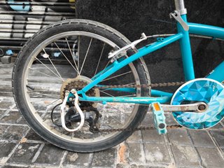 Bicicleta infantil azul 5-7 años
