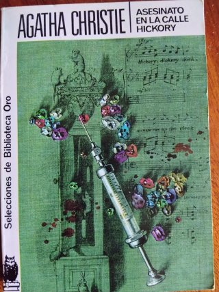 Libros de bolsillo de Ágatha Christie.