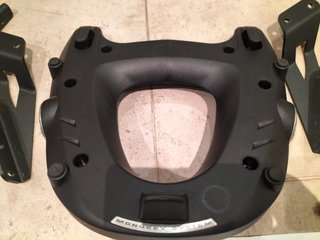 Soporte Baúl GIVI SR683 BMW R850R/R1150