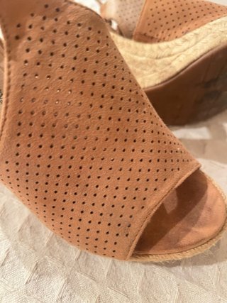 Sandalias cuña marrón Talla 36