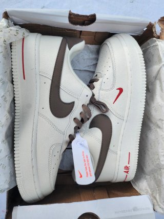 Nike Air Force 1 Blancas y Marrones