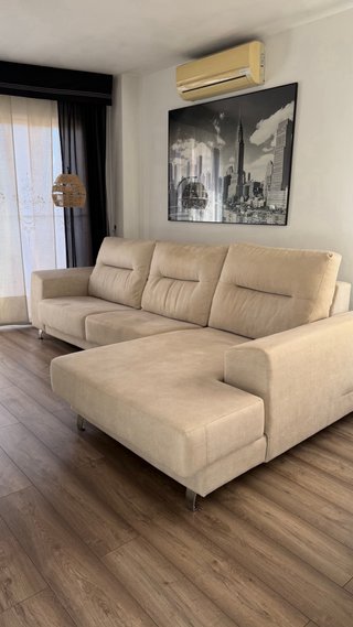 Sofá Chaise Longue color beige de tela