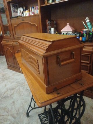 Máquina de coser Singer antigua
