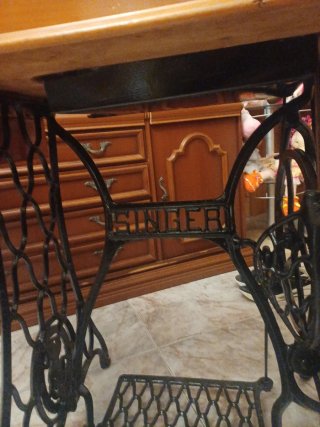Máquina de coser Singer antigua
