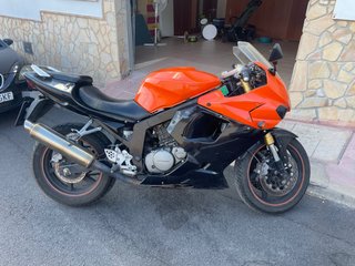 Hyosung GT 250 R 250cc Deportiva