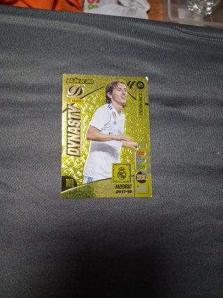 Carta Panini Dynasty Modric Balón de Oro