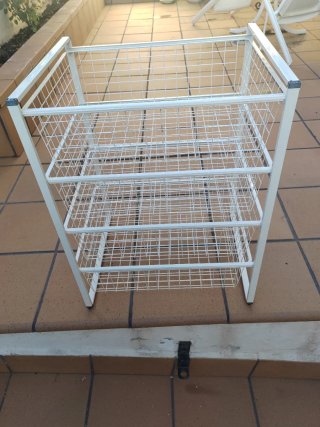 Cajonera Metálica para almacenamiento diverso .
