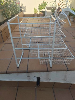 Cajonera Metálica para almacenamiento diverso .
