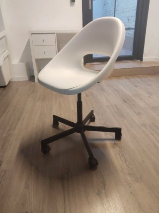 Silla de escritorio moderna blanca