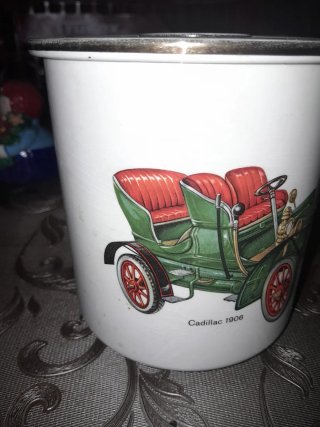 Bote antiguo Cadillac 1906