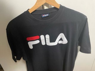 Camiseta FILA negra