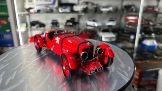 Aston Martin 1930 Escala 1:18