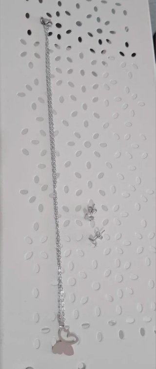 Conjunto collar y pendientes mariposa