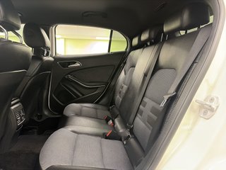 Mercedes-Benz GLA 200 d Urban 100 kW (136 CV)