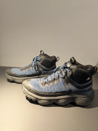 Botas de montaña Columbia azules y negras