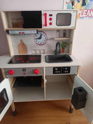 Cocinita de madera para niños
