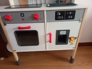 Cocinita de madera para niños