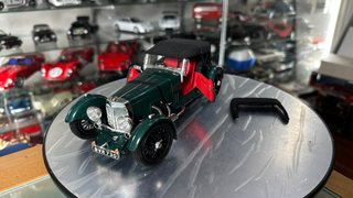 Aston Martin 1930 Escala 1:18