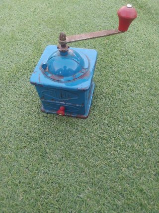 Antigua Máquina de Hierro Fundido MP Vintage