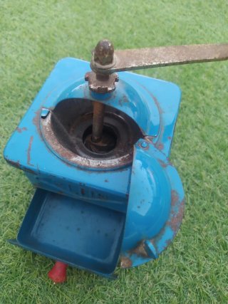 Antigua Máquina de Hierro Fundido MP Vintage