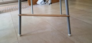 Trona IKEA con reposapiés