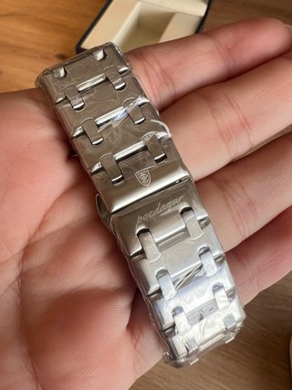 Reloj Poedagar nuevo.