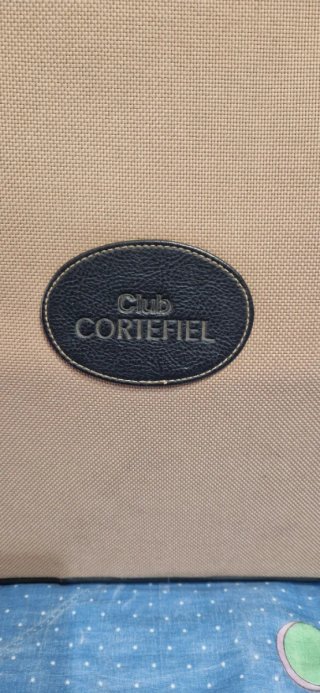 Maleta vintage Cortefiel beige y marrón