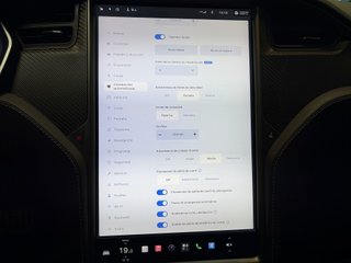 Tesla Model S Ludicrous Performance 4WD 585 kW (796 CV)