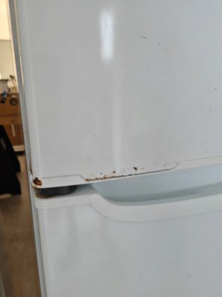 Nevera Indesit blanca