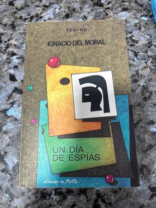 Un día de espías, o, El caso del repollo con gafas