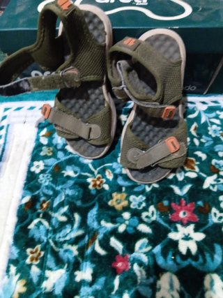 Sandalias niño verde