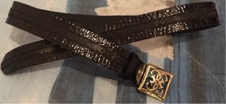 Cintura Guess Nera Vernice Fibbia Oro