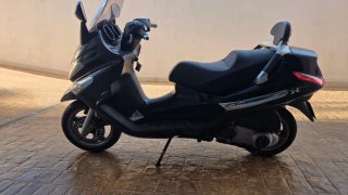 Piaggio X-Evo 250 Gris