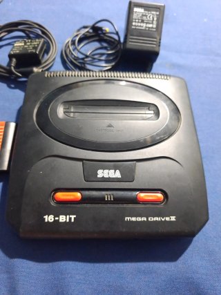 Sega Mega Drive II Consola + Mando + Juego