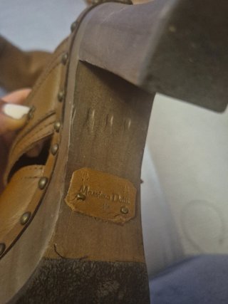Botines Massimo Dutti Marrones Tachuelas