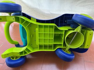 Coche de juguete