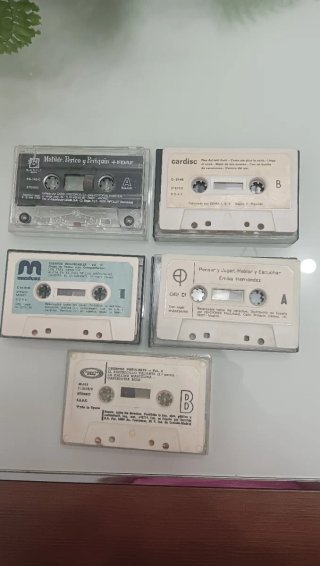 Lote 5 cintas casette cuentos/canciones infantiles
