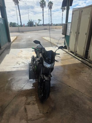 Kawasaki Z800 Negra y Verde