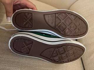 Zapatillas Converse Altas Verdes. Sin estrenar.