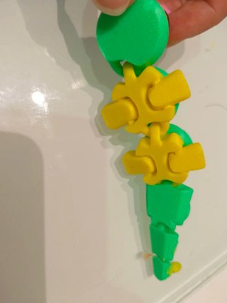 Figura Caterpie Pokémon 3D