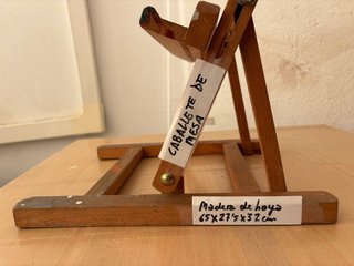 Caballete de mesa de madera