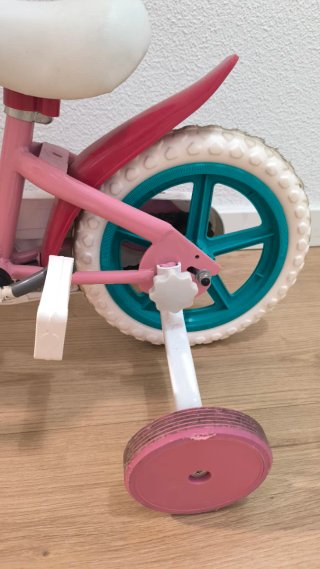 Bicicleta Minnie con Ruedines Rosa