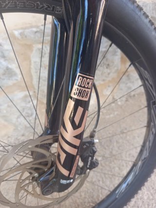 Bicicleta eléctrica carbono montaña GASGAS